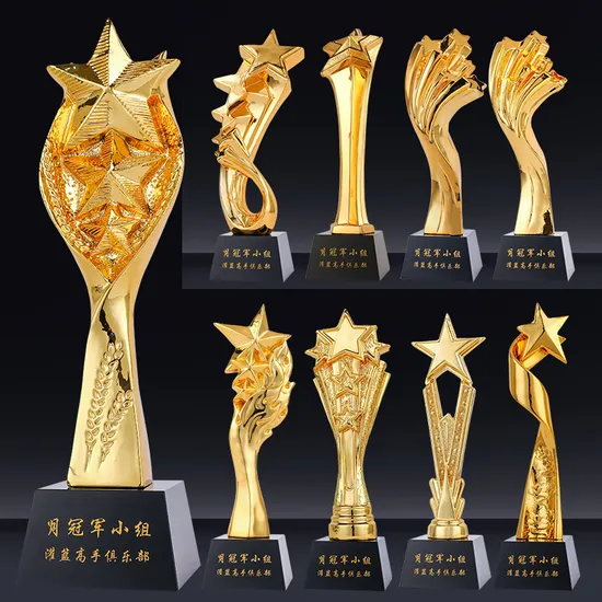 China Creative Round Plate Crystal Glass Trophy with Metal Base Customized Crystal Trophies Souvenir Wood Wooden Plaque