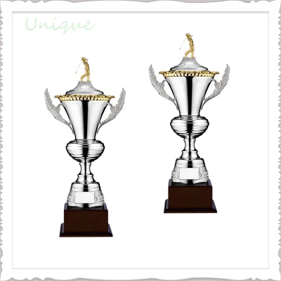 Usine de haute qualité personnalisée en gros Golf Champion Cup Metal Sport Award Trophée en alliage de zinc pour cadeau souvenir