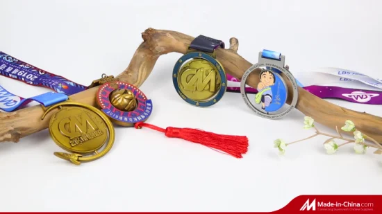 Cordon personnalisé en usine Médailles de course de marathon de dynamophilie personnalisées de haute qualité 3D avec ruban Médaille de sport en métal doré antique